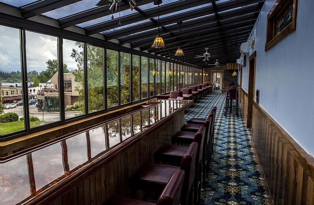 Bluebird Lake Placid Nhà hàng bức ảnh